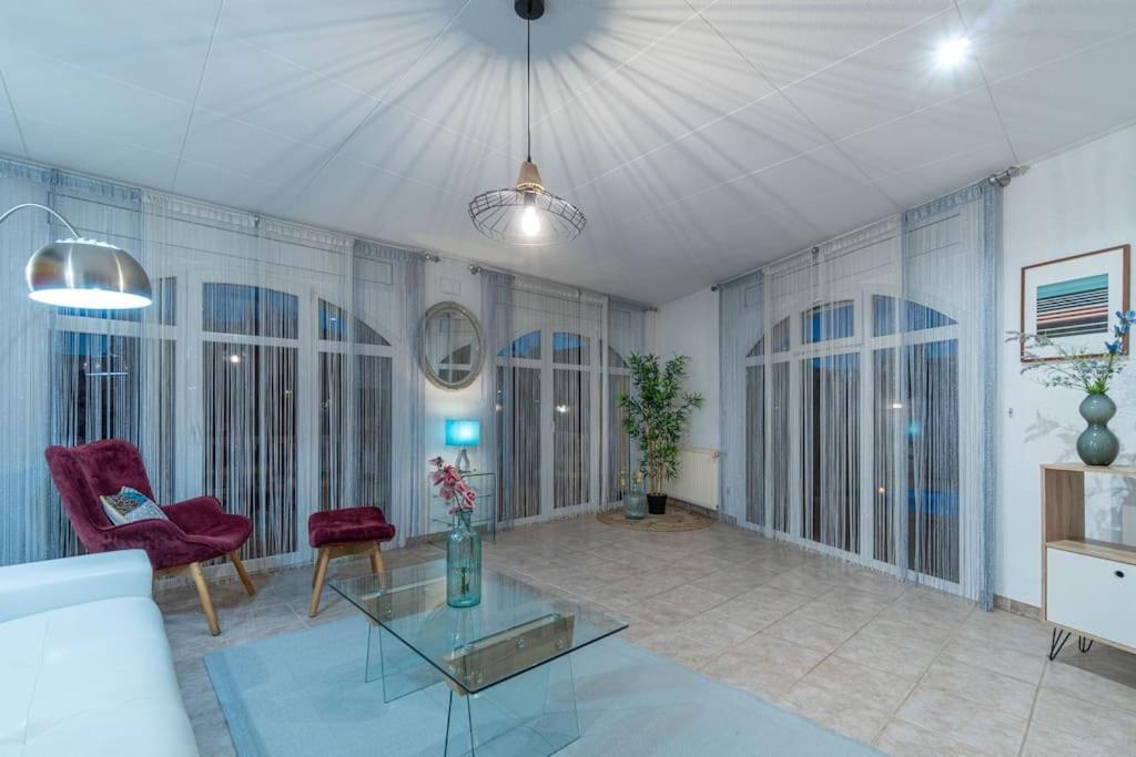 Sm21-Gran Casa De Vacaciones En La Playa, 4 Habitaciones, Climatizada, Piscina, Barbacoa Y Wifi Empuriabrava Ngoại thất bức ảnh