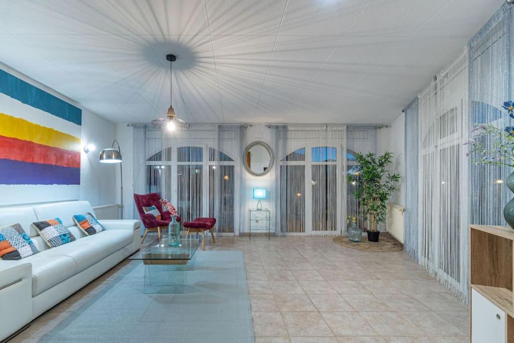 Sm21-Gran Casa De Vacaciones En La Playa, 4 Habitaciones, Climatizada, Piscina, Barbacoa Y Wifi Empuriabrava Ngoại thất bức ảnh